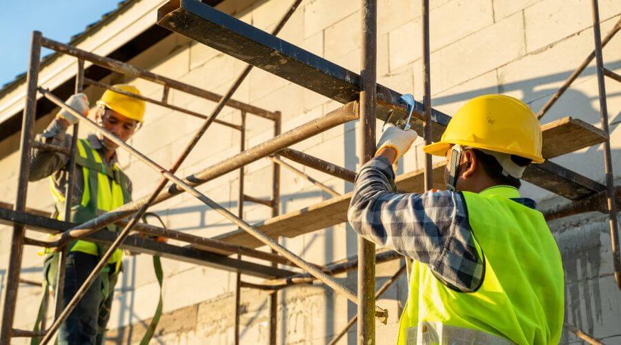 Professional residential roofers in Naylor, MO